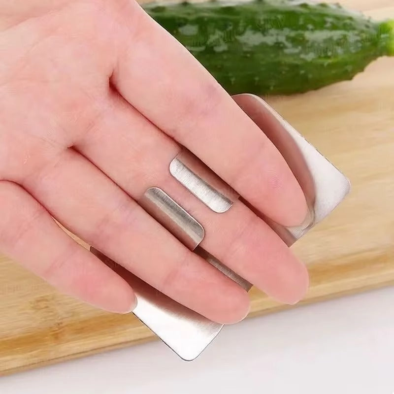 1PC Stainless Steel Finger Guard – Anti-Cut Safety Finger Protector with Anti-Slip Grip for Safe Kitchen Cutting, Slicing & Chopping
